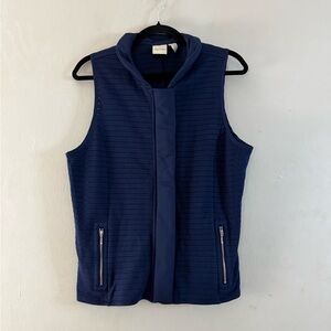 Chico’s Navy Sleeveless Hooded Vest Zip Pockets Textured Stretch - Size large 1